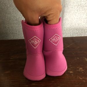 Infant muck boots